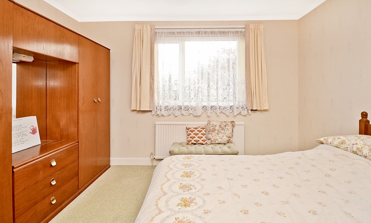 31 Glenfield Road, Cowdenbeath, KY4 9EP