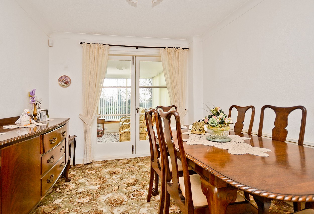 31 Glenfield Road, Cowdenbeath, KY4 9EP