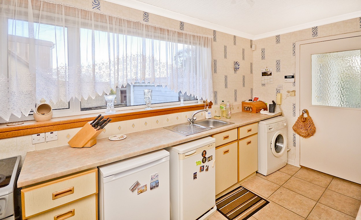 31 Glenfield Road, Cowdenbeath, KY4 9EP