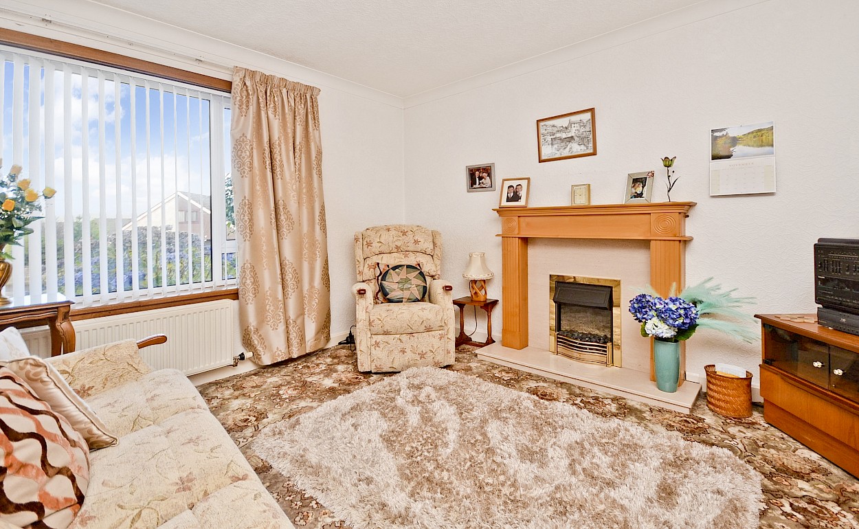 31 Glenfield Road, Cowdenbeath, KY4 9EP