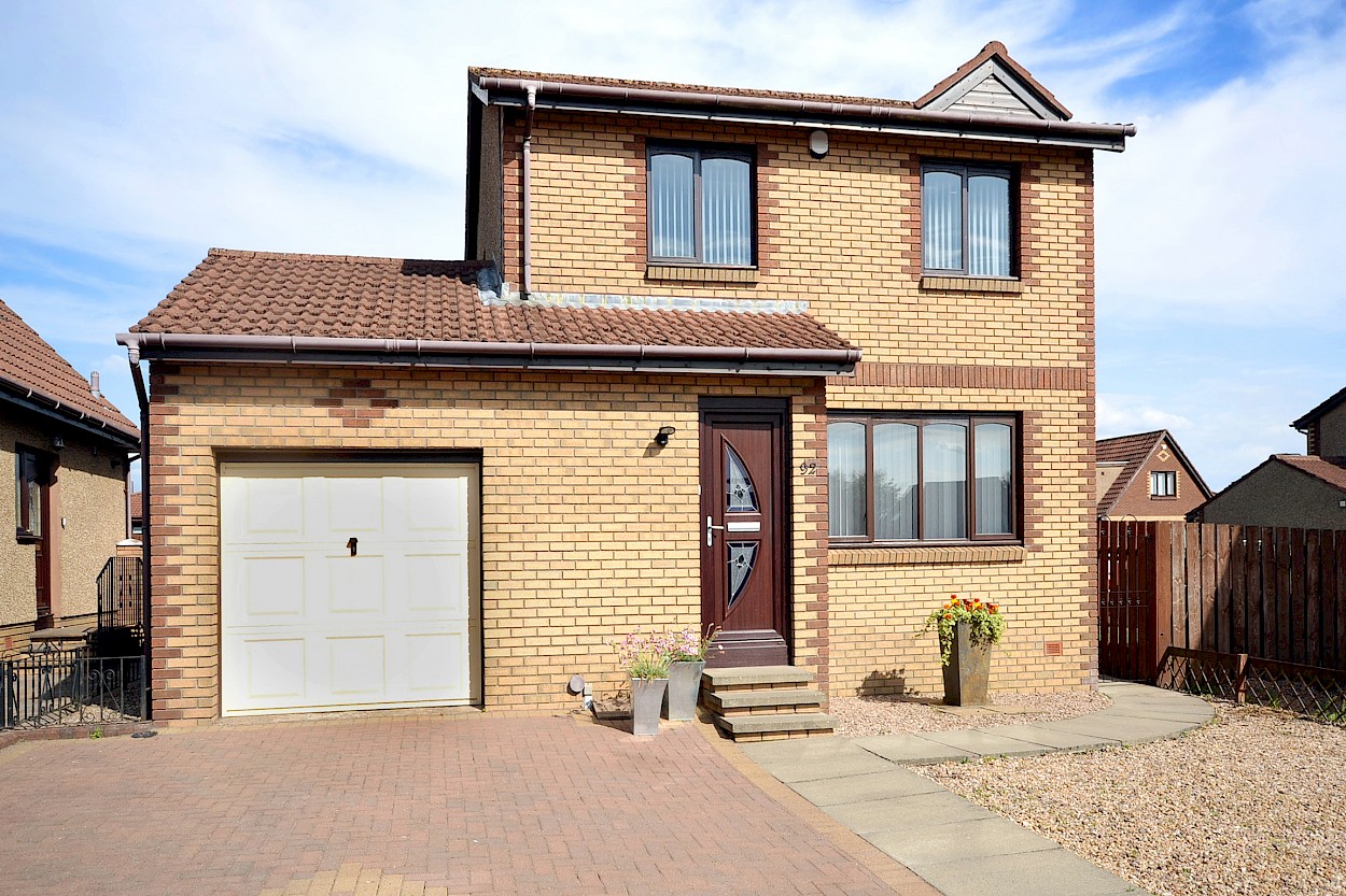 92 South Knowe, Crossgates, KY4 8AW