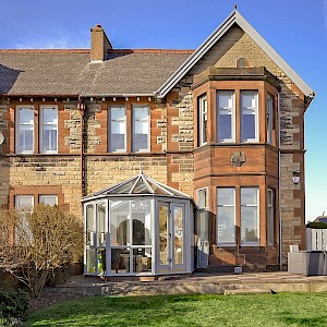 40 Garvock Hill, Dunfermline, KY12 7UU