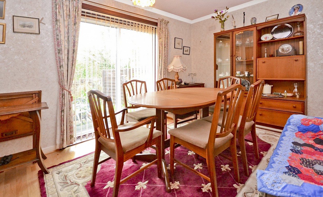 11 Holly Crescent, Dunfermline, KY11 8BY