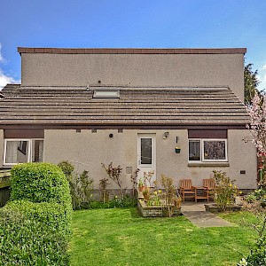 1 Pitdinnie Road, Cairneyhill, KY12 8RE