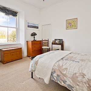 Ashintully, 143 Main Street Townhill, by Dunfermline, KY12 0HB