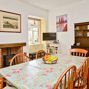Ashintully, 143 Main Street Townhill, by Dunfermline, KY12 0HB