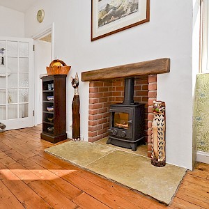 Ashintully, 143 Main Street Townhill, by Dunfermline, KY12 0HB