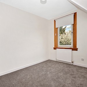 16 Backmarch Road, Rosyth, KY11 2RQ