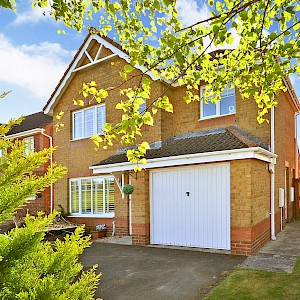 25 Kings Drive, Dunfermline, KY11 8HY