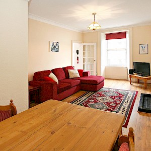 59/3 Causewayside, Edinburgh, EH9 1QF