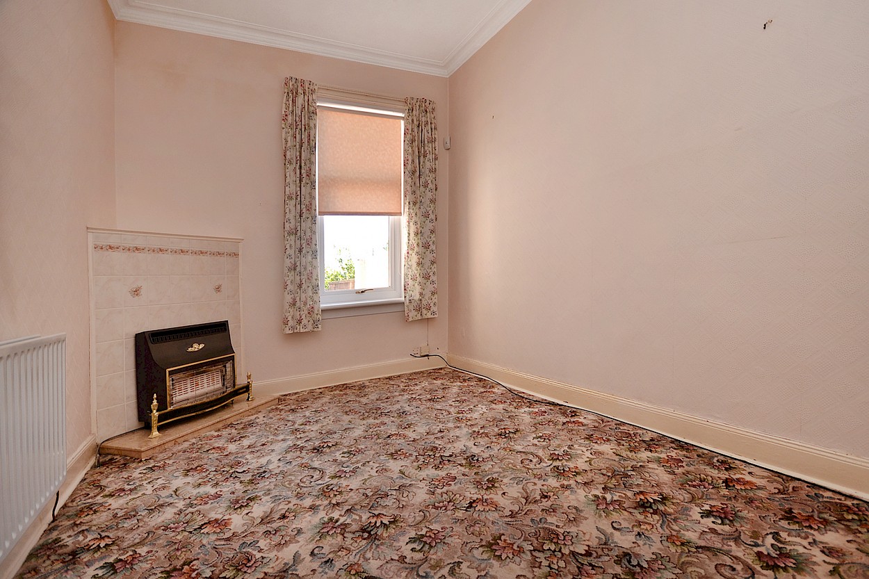 296 Main Street, Kelty, KY4 0BB