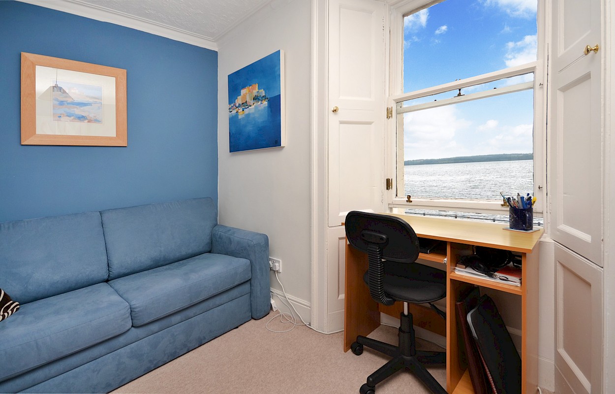 15 Halketts Hall, Limekilns, KY11 3HJ