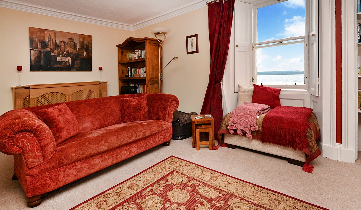 15 Halketts Hall, Limekilns, KY11 3HJ