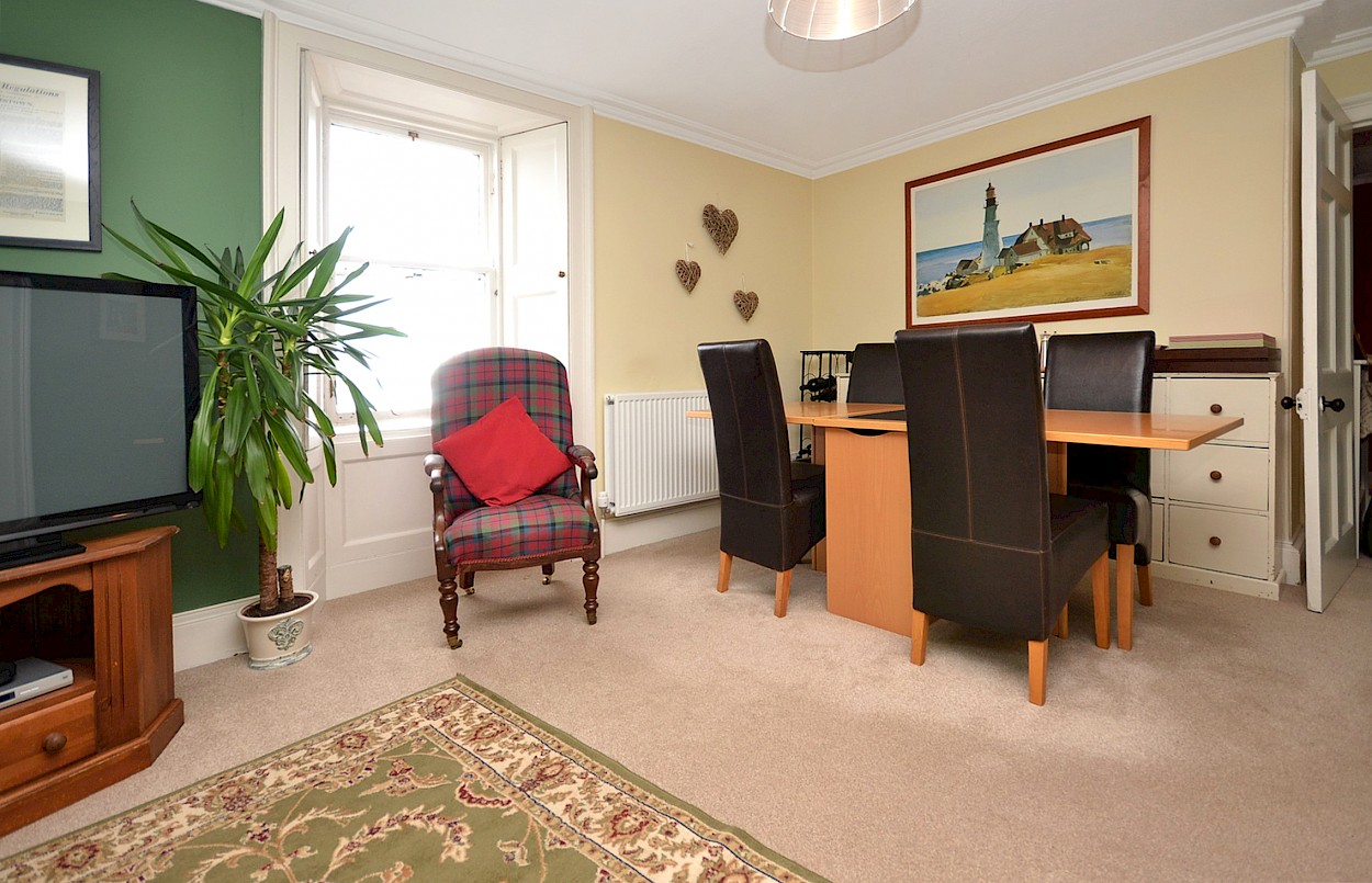 15 Halketts Hall, Limekilns, KY11 3HJ