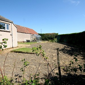 Lochend Farm, Lassodie, Kingseat, Fife, KY12 0SP