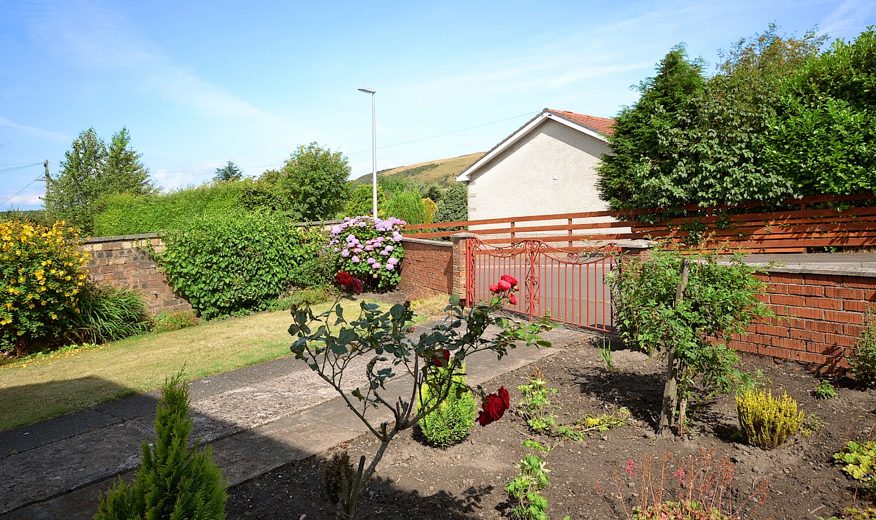 31 Manse Road, Crossgates, KY4 8DB