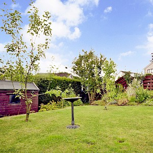 5 Ardeer Place, Dunfermline, KY11 4YX