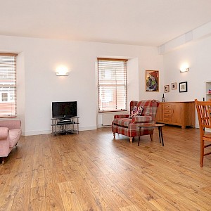 21 St Leonards Hill Apartments, Dunfermline, KY11 3AH