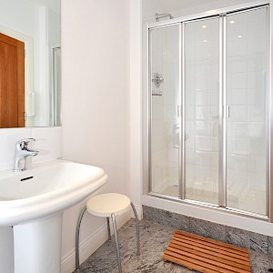 21 St Leonards Hill Apartments, Dunfermline, KY11 3AH