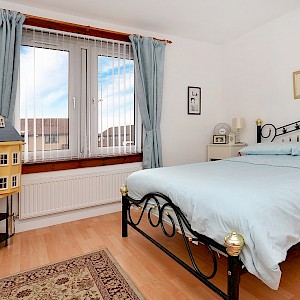 25 Lochleven Road, Lochore, KY5 8DA