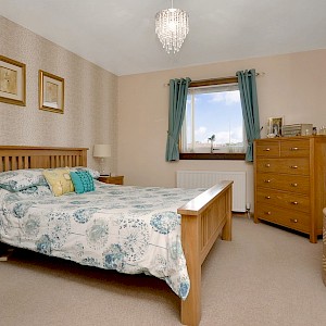 35 Whitemyre Court, Dunfermline, KY12 9PF