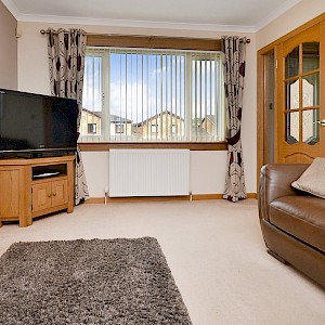 35 Whitemyre Court, Dunfermline, KY12 9PF