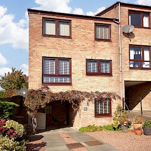 24 Alder Grove, Dunfermline, KY11 8RP