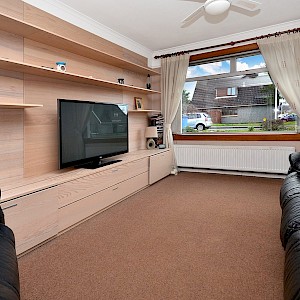 7 Drummormie Road, Cairneyhill, KY12 8RL