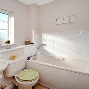 69 Farnell Way, Dunfermline, KY12 0SR