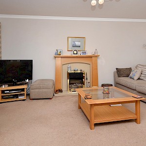 69 Farnell Way, Dunfermline, KY12 0SR