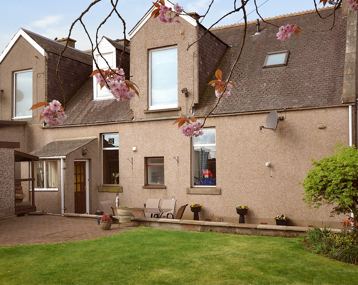 80 Perth Road, Cowdenbeath, KY4 9BG