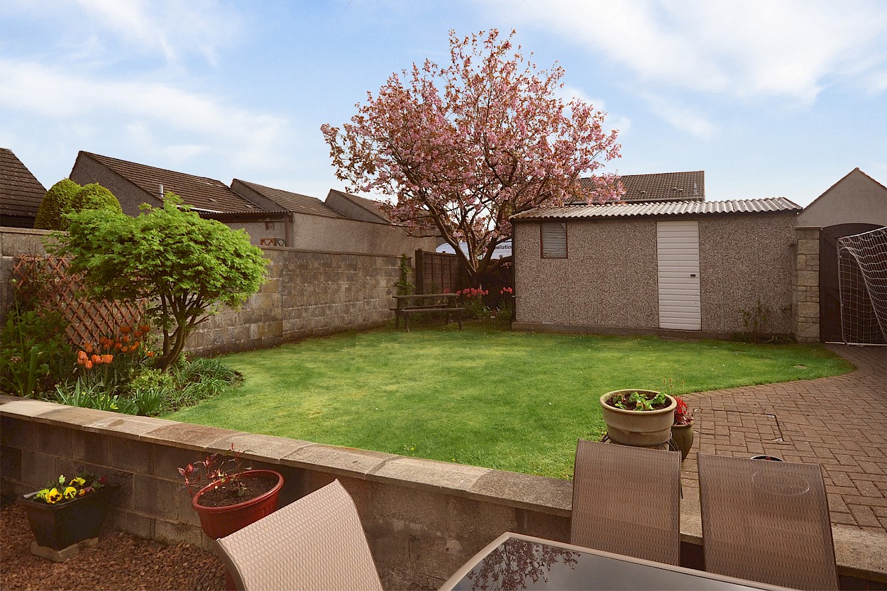 80 Perth Road, Cowdenbeath, KY4 9BG