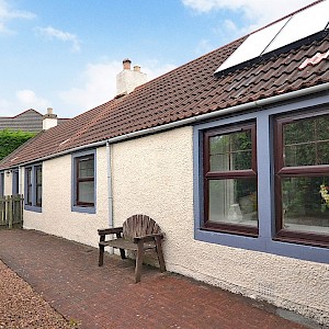 Chattan Cottage, Aberdour Road, Mid Duloch, Dunfermline, KY11 8HW