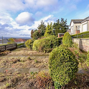 28 Kingseat Road, Dunfermline, KY12 0DD