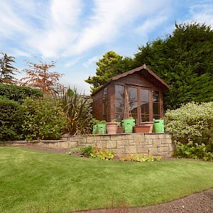 16 Aytoun Grove, Dunfermline, KY12 9YA