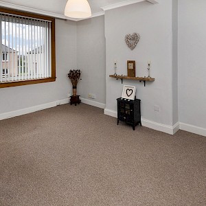 41 Stenhouse Avenue, Edinburgh, EH11 3HZ