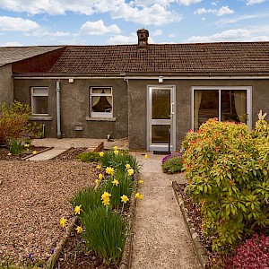 2 School Row, Dunfermline, KY12 9AY