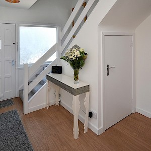 4 Hawthorn Bank, Carnock, KY12 9JS