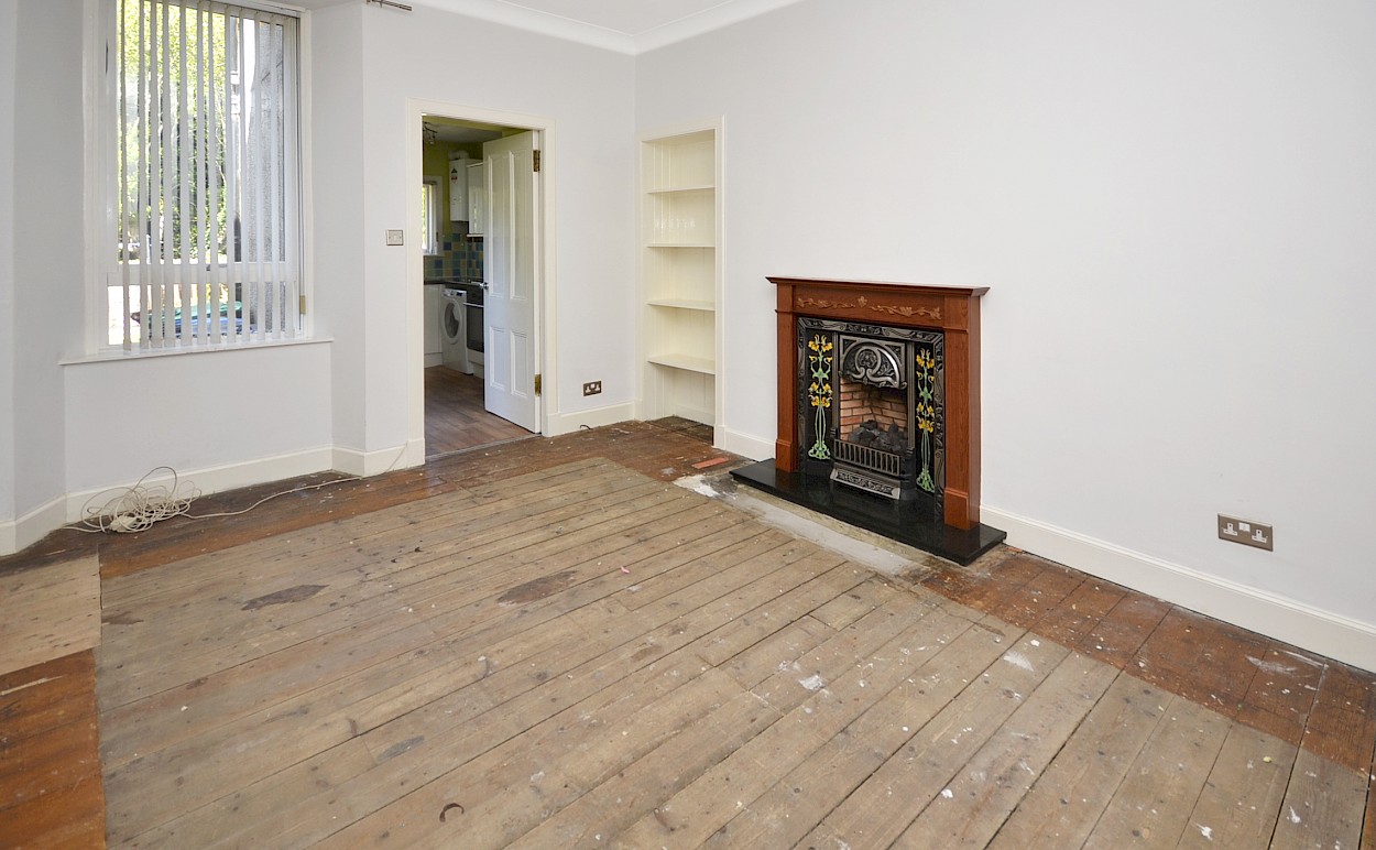 32 Brucefield Avenue, Dunfermline, KY11 4SX