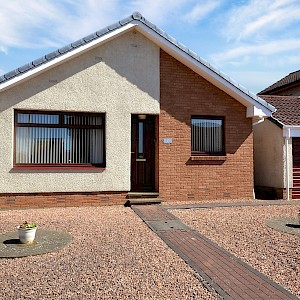 10 Yetholm Park, Dunfermline, KY12 7XR