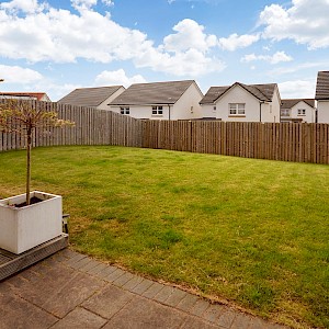7 Dovecot Avenue, Cairneyhill, KY12 8BU
