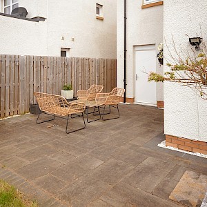 7 Dovecot Avenue, Cairneyhill, KY12 8BU