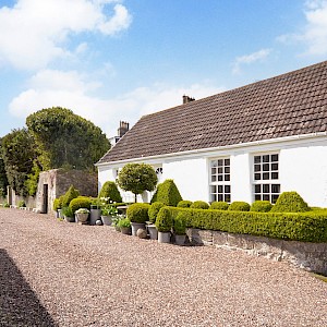 The Old Manse Cottage, Main Street, Carnock, KY12 9JG