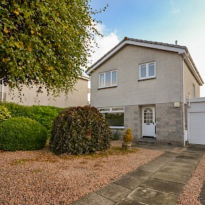 27 Fairways, Dunfermline, KY12 0DU