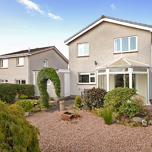 27 Fairways, Dunfermline, KY12 0DU