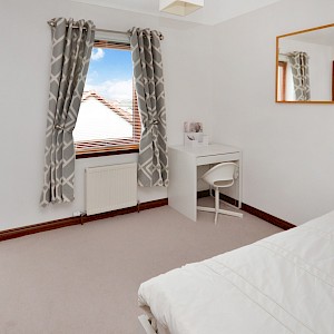 3 Carneil Gardens, Carnock KY12 9LQ