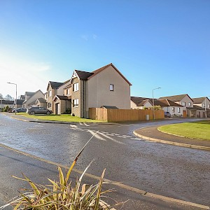 3 Carneil Gardens, Carnock KY12 9LQ