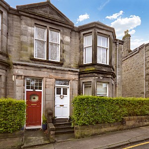 32 Viewfield Terrace, Dunfermline, KY12 7HZ