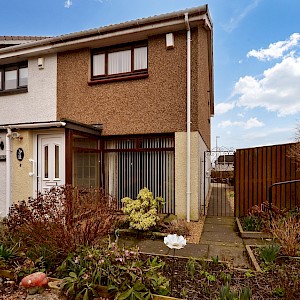 11 Douglas Park, Dunfermline, KY12 9YE