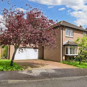5 Carswell Place, Dunfermline, KY12 9YJ